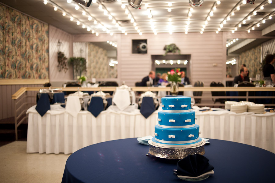 trinity-episcopal-terrys-catering-bloomington-wedding-09 BLU boy cake at terry