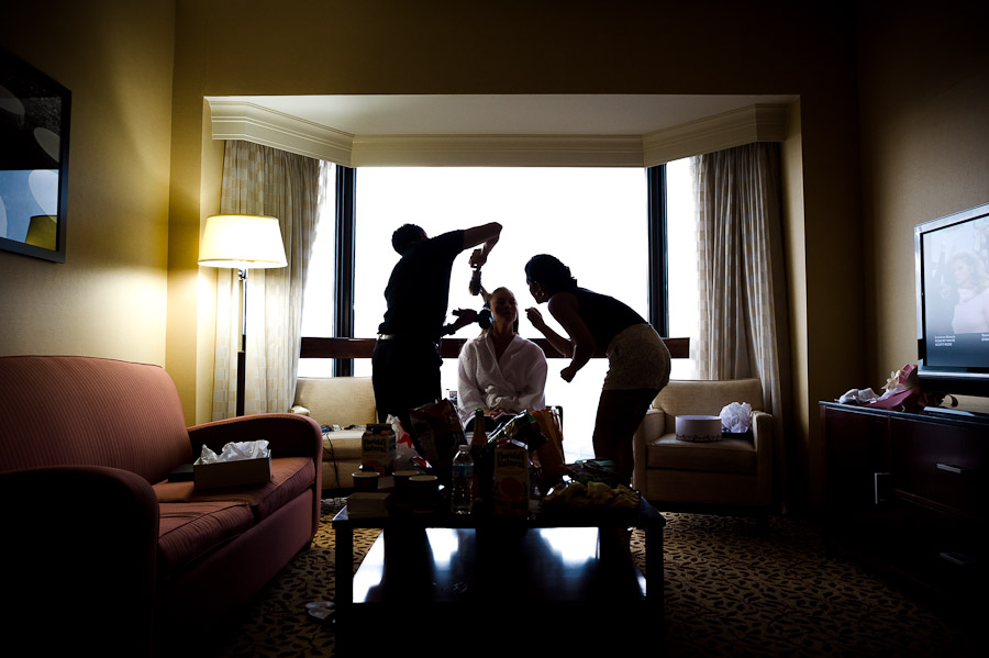 Jen-Iain-Downtown-Richmond-Virginia-Wedding-St-Patricks-John-Marshall-03 Bride getting ready at Marriott in downtown Richmond VA