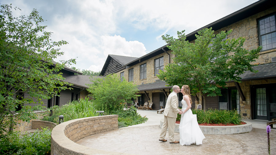Abe-Martin-Lodge-Brown-County-Wedding-Photography-Christyn-Hudson-3